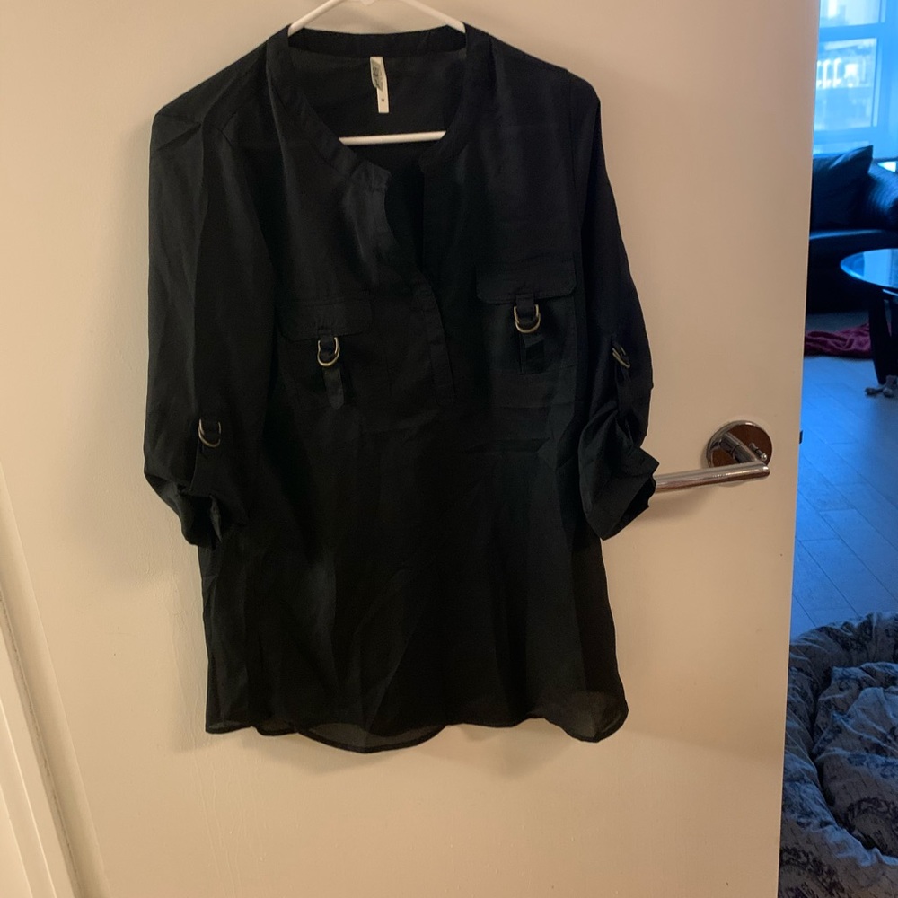 Blouse w/ 3/4 sleeve